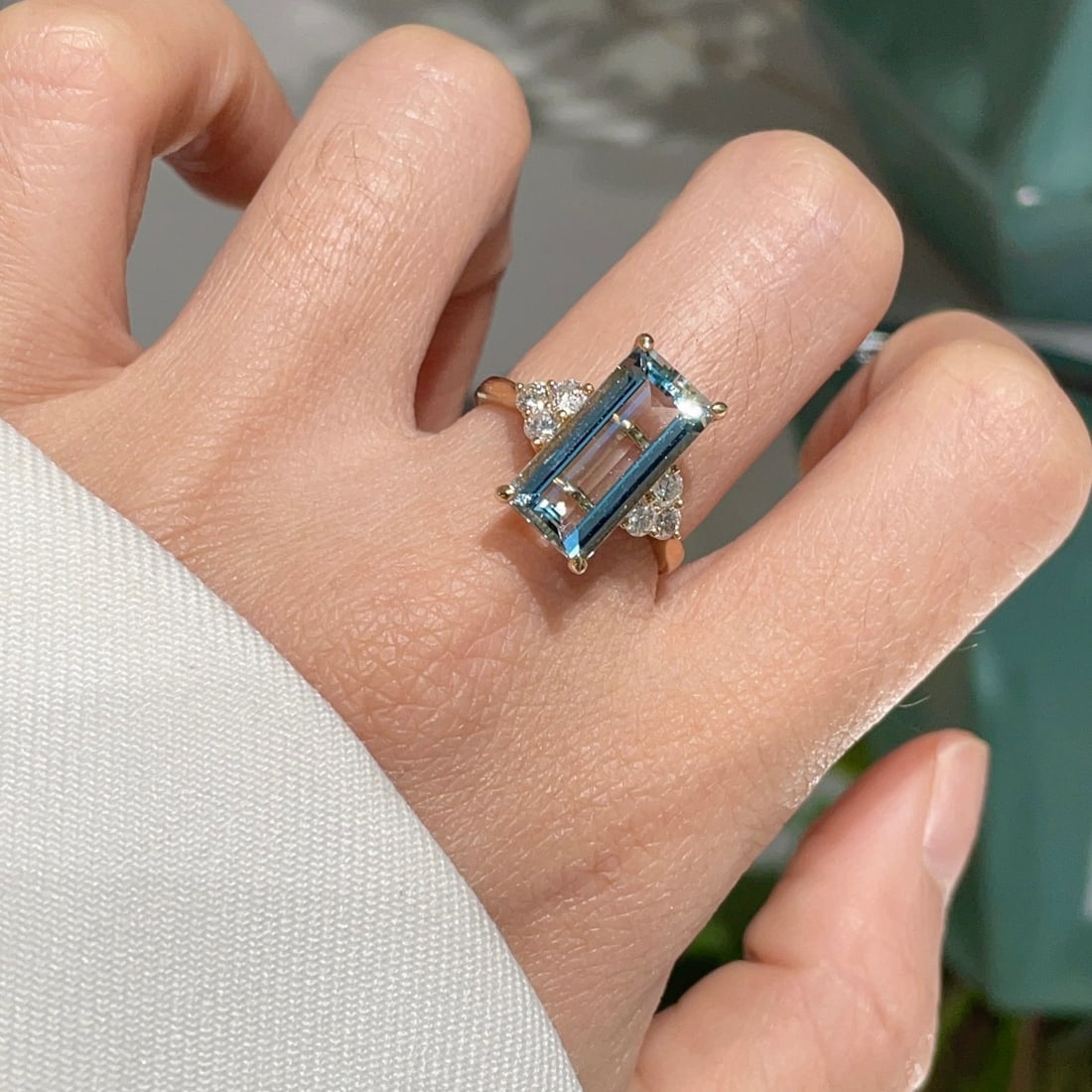 14k Gold 3.67 Ct Natural Aquamarine & Diamond Ring - 7
