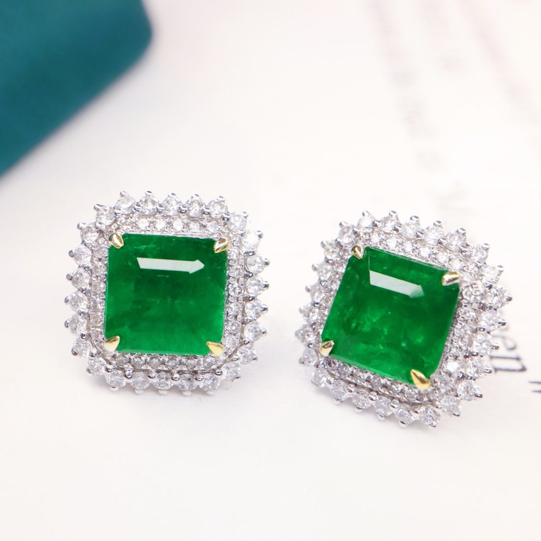 14k Gold 3.30 Ctw Vivid Green Natural Emerald & Diamond Earrings - 2