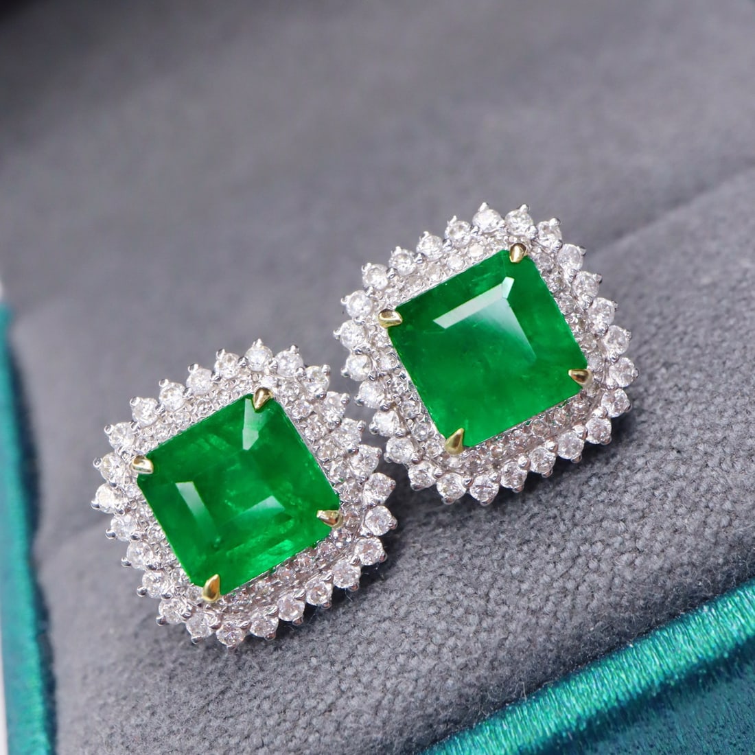 14k Gold 3.30 Ctw Vivid Green Natural Emerald & Diamond Earrings - 4