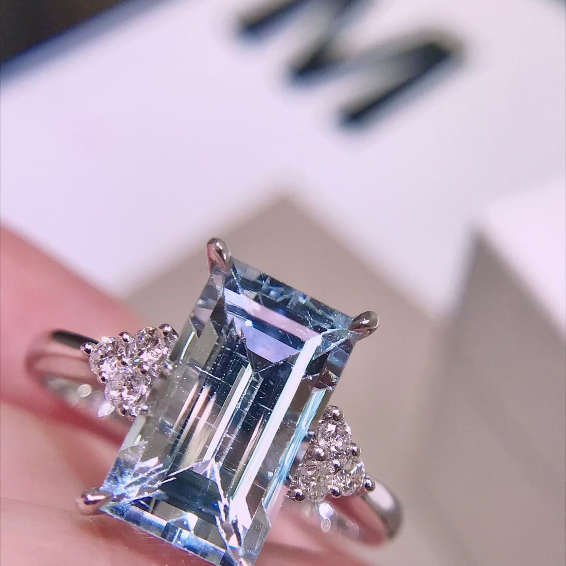 14k Gold 2.88 Ctw Natural Aquamarine & Diamond Ring - 3