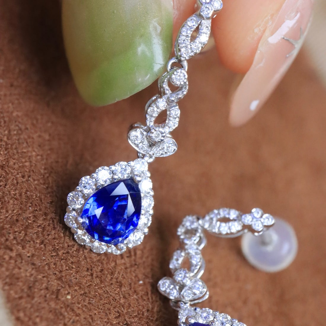 14k Gold 1.62 Ctw Vivid Blue Natural Sapphire & Diamond Earrings - 5