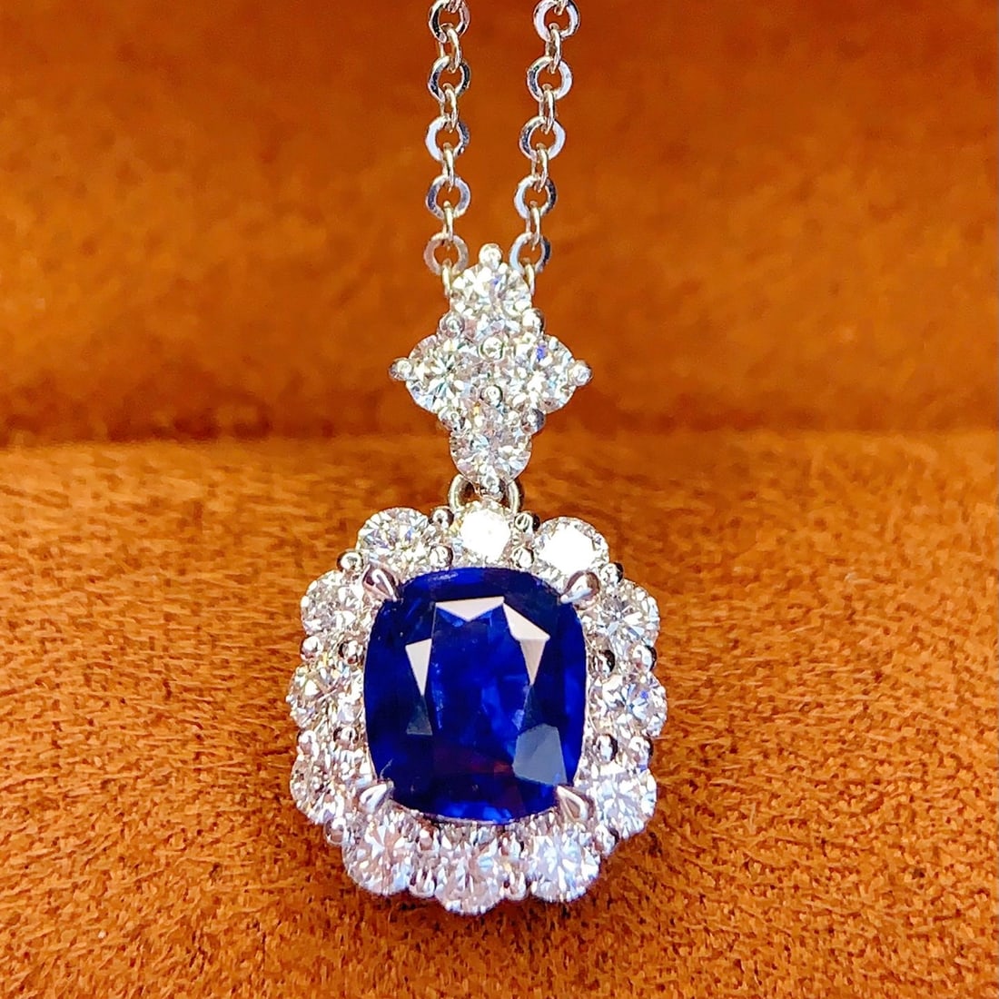 14k Gold 1.23 Ct Vivid Blue Natural Sapphire & Diamond Pendant( Without Chain ) - 3