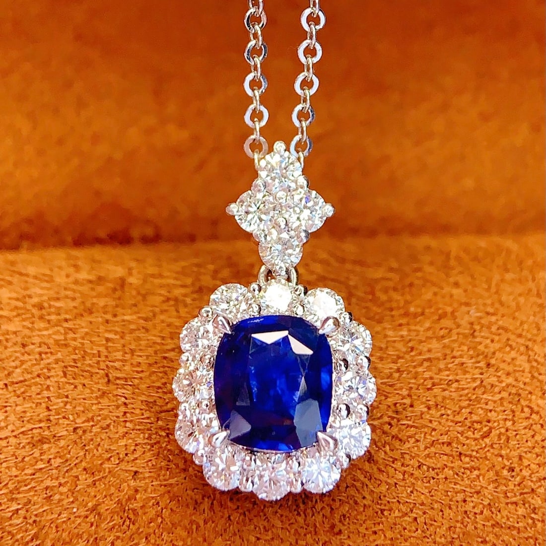 14k Gold 1.23 Ct Vivid Blue Natural Sapphire & Diamond Pendant( Without Chain ) - 4