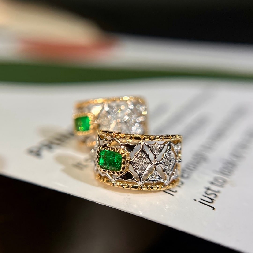 14k Gold 0.45 Ctw Vivid Green Natural Emerald & Diamond Earrings - 4