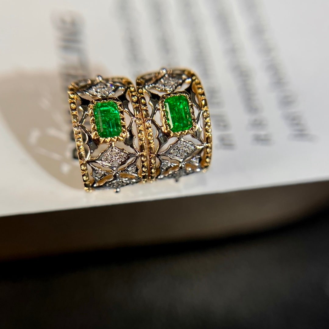 14k Gold 0.45 Ctw Vivid Green Natural Emerald & Diamond Earrings - 5