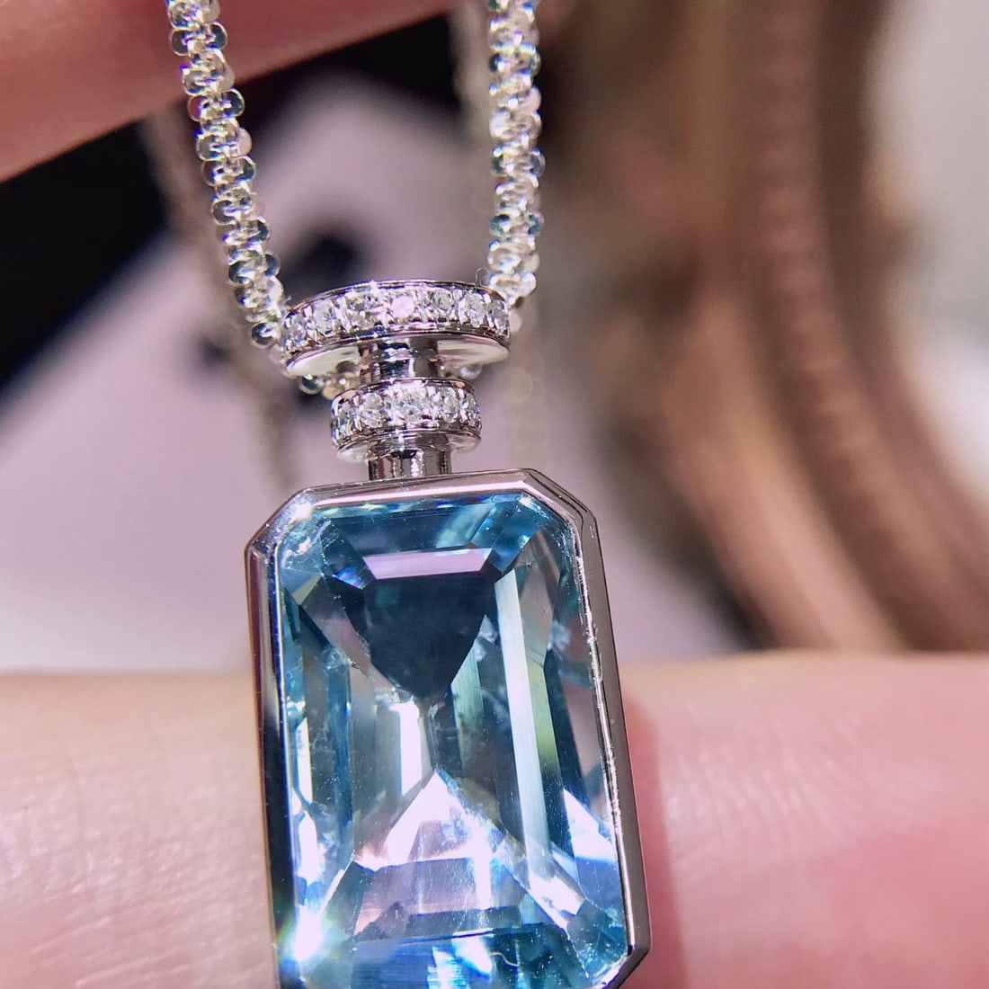 14k Gold 4.3 Ct Natural Aquamarine & Diamond Pendant( Without Chain ) - 3