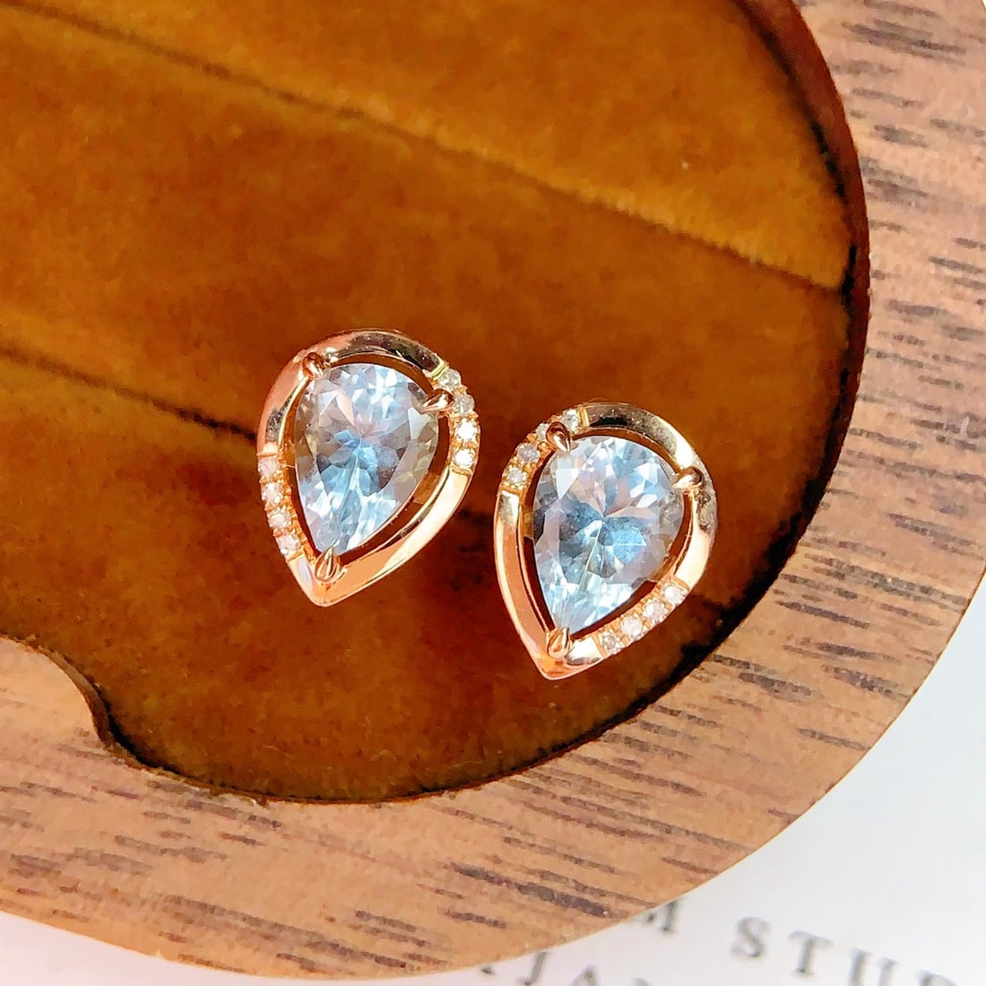 14k Gold 1.4 Ct Natural Aquamarine & Diamond Earrings - 3