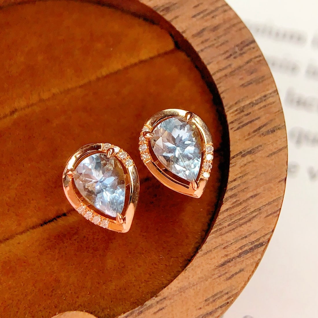 14k Gold 1.4 Ct Natural Aquamarine & Diamond Earrings - 5