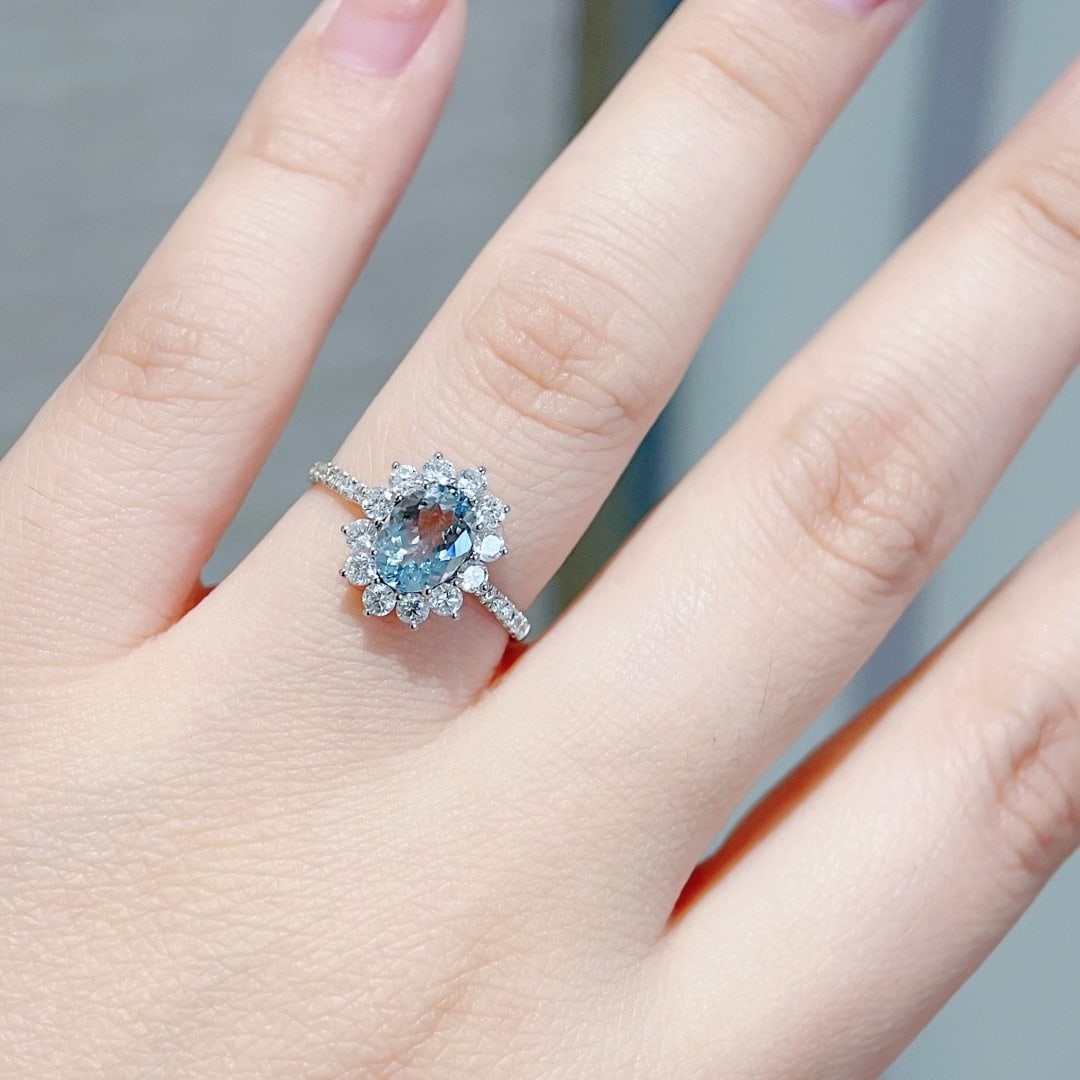 14k Gold 1.6 Ctw Natural Aquamarine & Diamond Ring - 3
