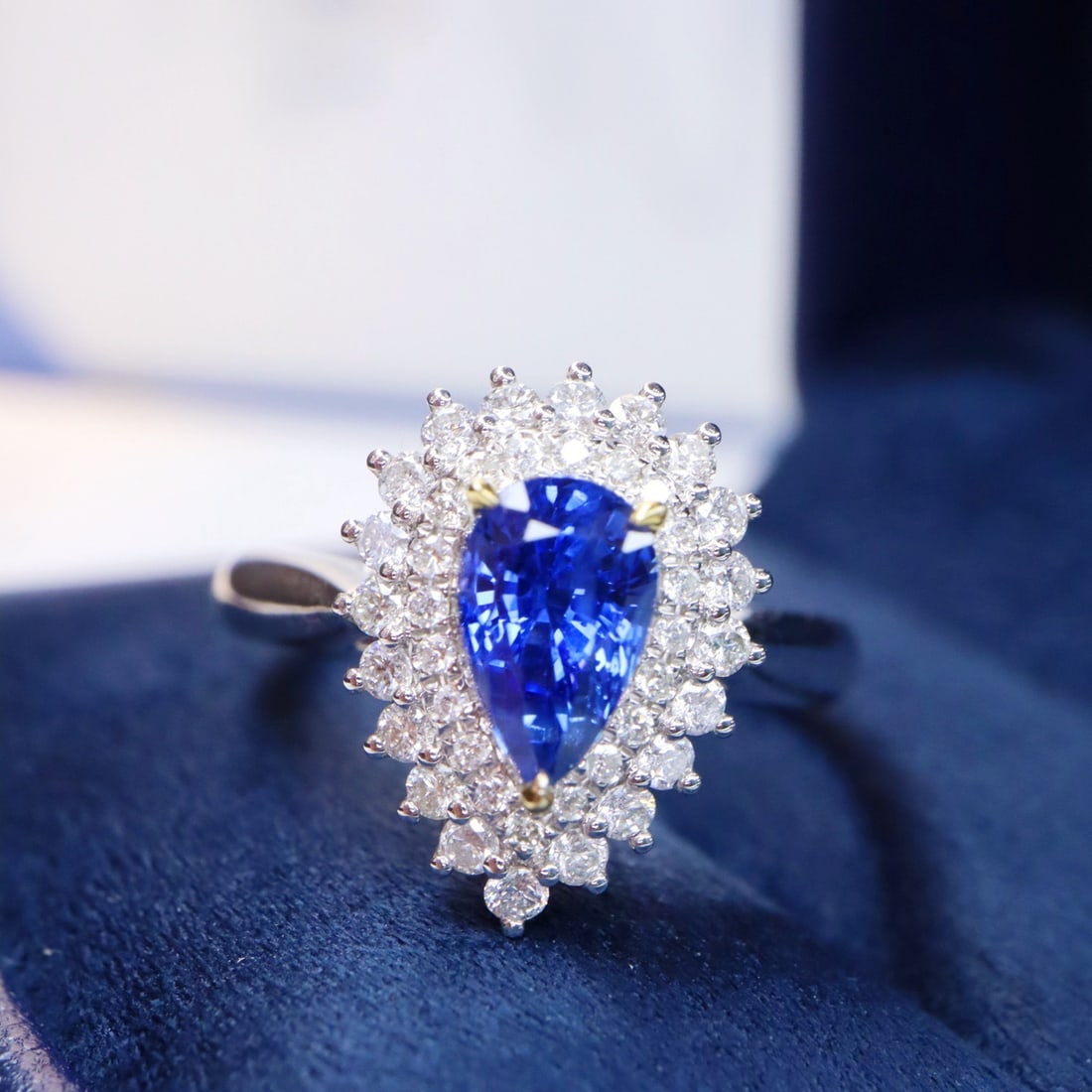 14k Gold 1.89 Ctw Vivid Blue Natural Sapphire & Diamond Ring/pendant( Without Chain ) - 2