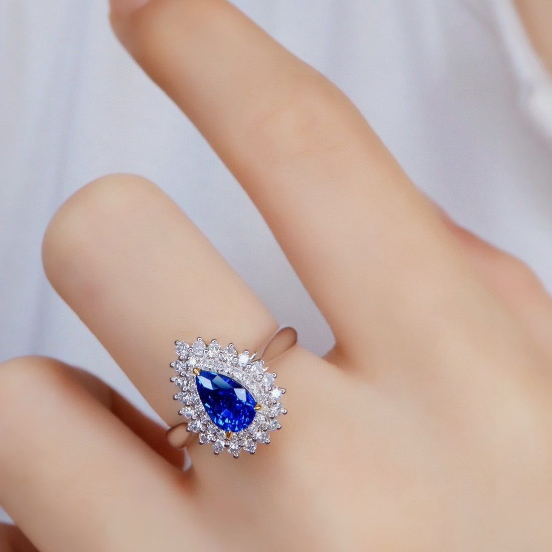 14k Gold 1.89 Ctw Vivid Blue Natural Sapphire & Diamond Ring/pendant( Without Chain ) - 4