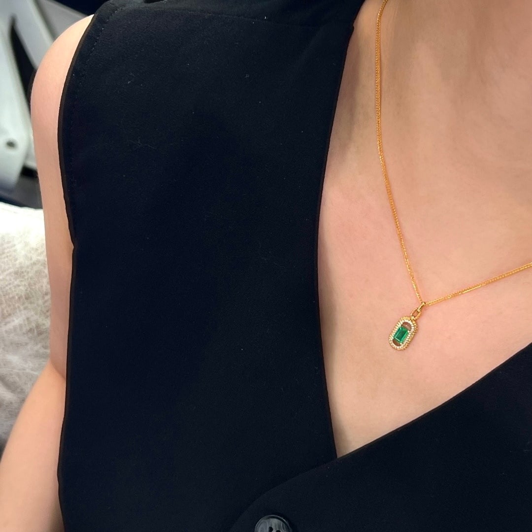 14k Gold 0.56 Ctw Vivid Green Natural Emerald & Diamond Pendant( Without Chain ) - 2