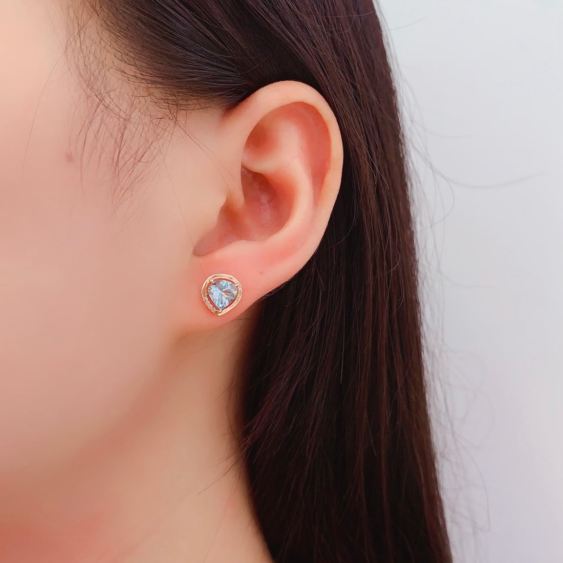 14k Gold 1.4 Ct Natural Aquamarine & Diamond Earrings - 6