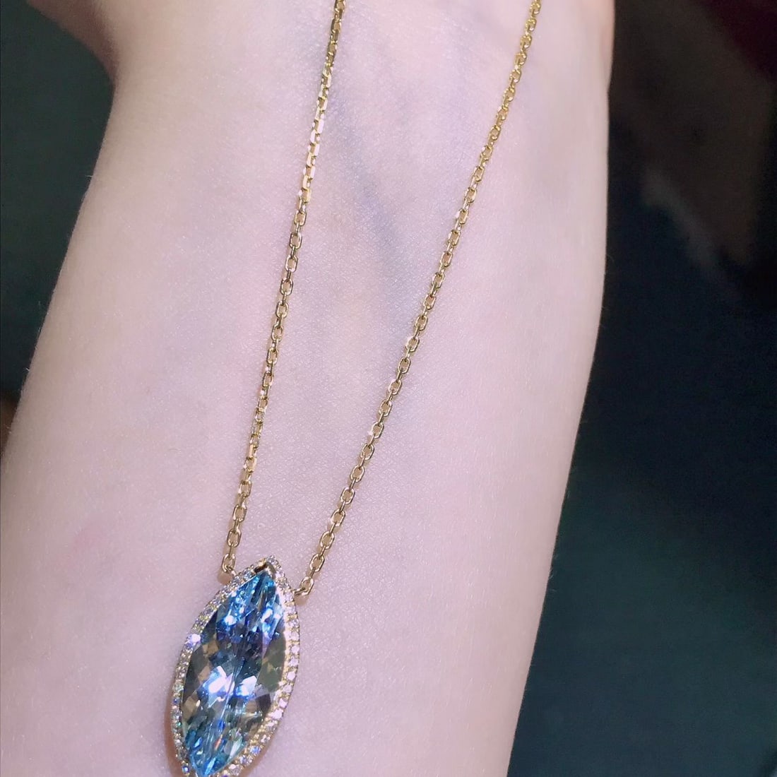 14k Gold 3.56 Ctw Natural Aquamarine & Diamond Necklace - 4