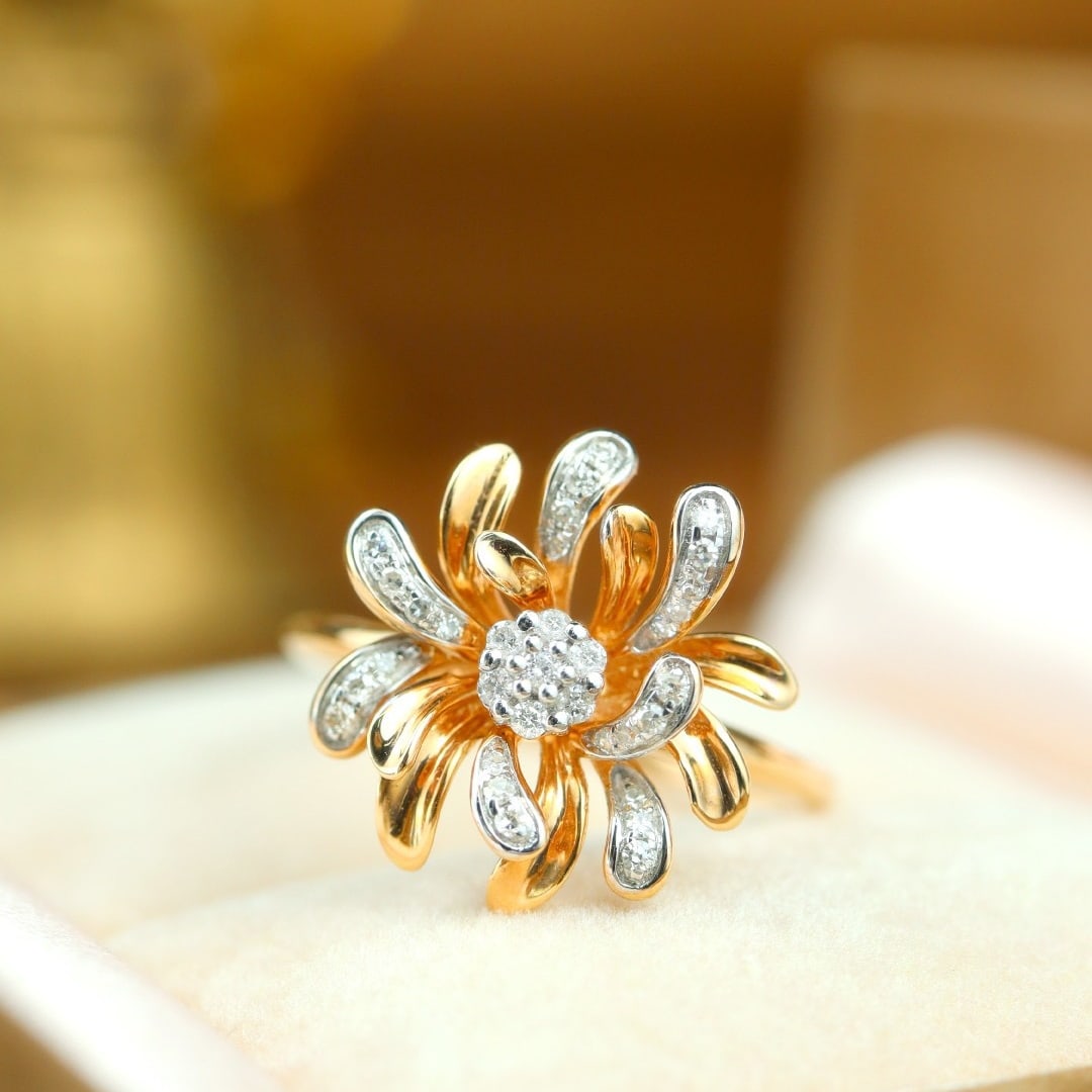 14k Gold 0.25 Ct Natural H Diamond & Flowers Ring: Ref:231150286 // gold content:14k gold // ring size:7. 25us // // main gemstone:diamond // shape:round // carat weight:0. 25ct // clarity grade:vs-si // color:h // treatment:natural // cut grade:g //