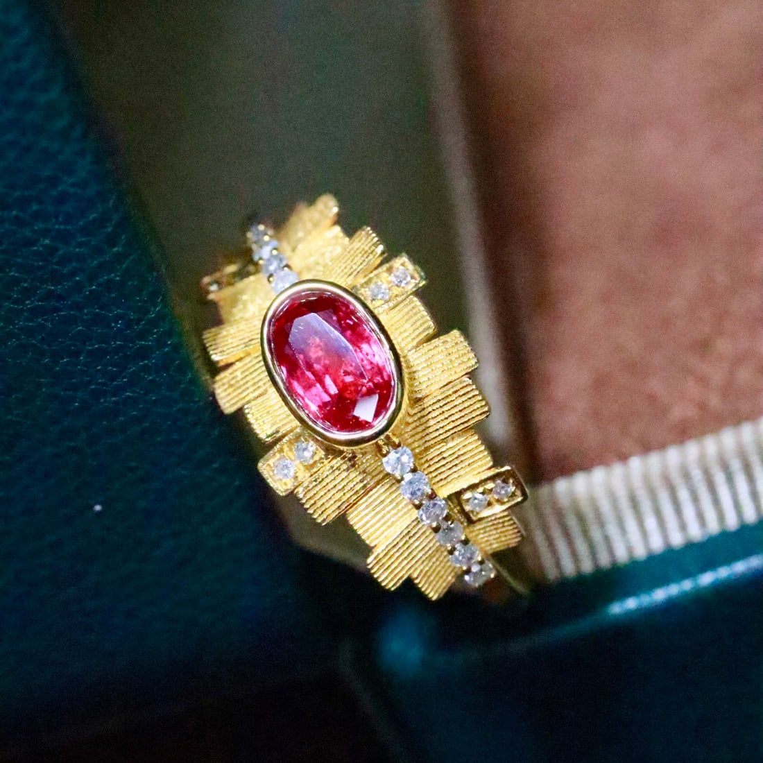 14k Gold 0.71 Ctw Natural Ruby & Diamond Ring - 4