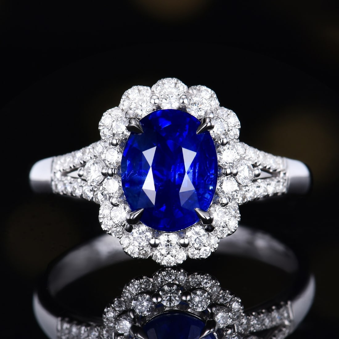 14k Gold 2.56 Ctw Natural Sapphire & Diamond Ring: Ref:231150311 // gold content:14k gold // ring size:7. 25us // // main gemstone:sapphire // shape:oval // carat weight:2. 13ct // color:blue // treatment:natural // // adjacent gemstone 2 : diamond //