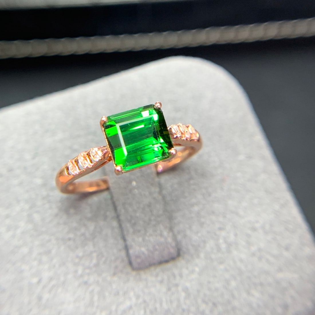 14k Gold 1.8 Ct Natural Tourmaline & Diamond Ring - 3