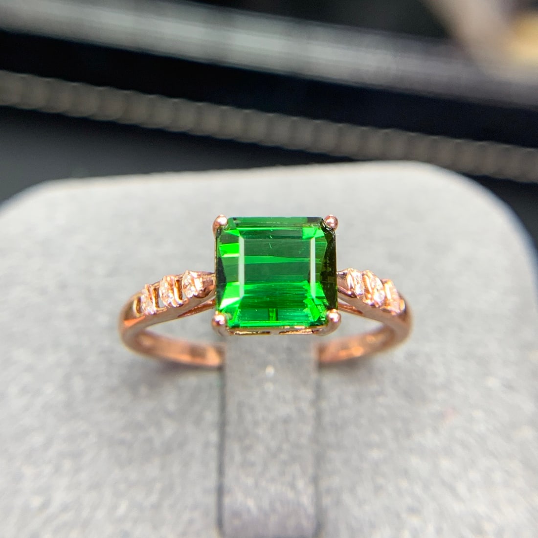 14k Gold 1.8 Ct Natural Tourmaline & Diamond Ring - 4