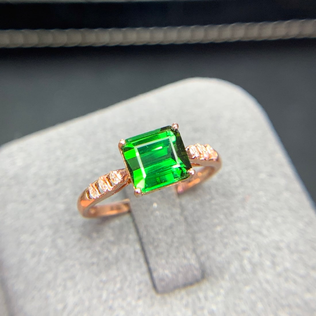 14k Gold 1.8 Ct Natural Tourmaline & Diamond Ring - 6
