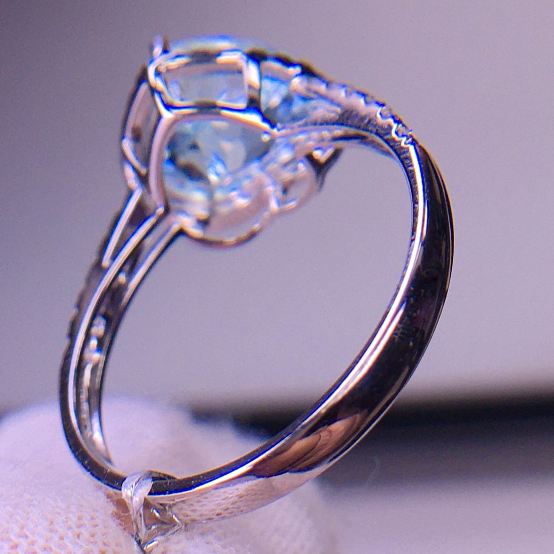 14k Gold 2.65 Ct Natural Aquamarine & Diamond Ring - 7