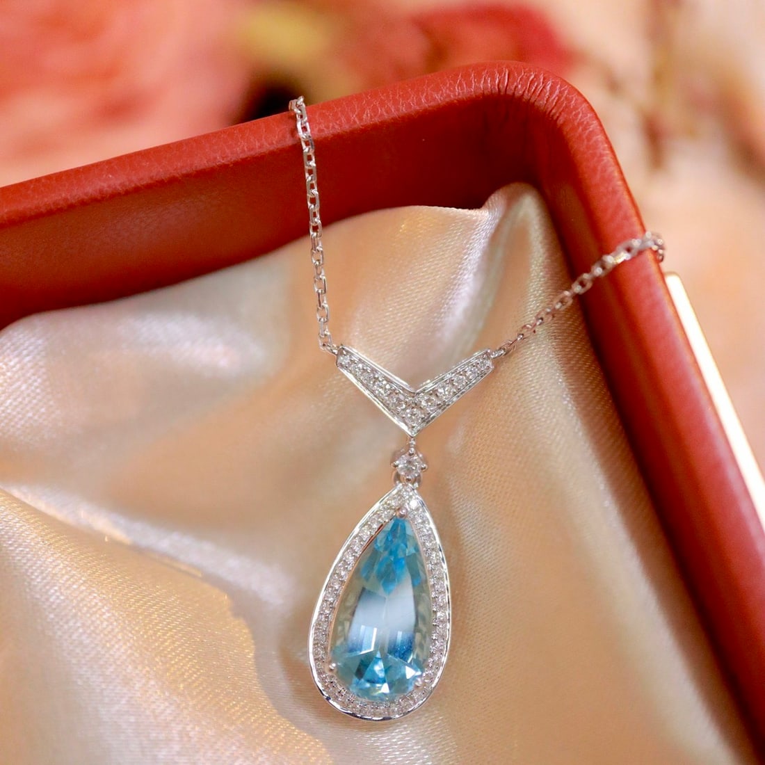 14k Gold 2.57 Ctw Natural Aquamarine & Diamond Necklace - 3