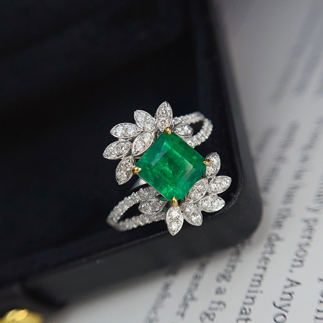 14k Gold 1.60 Ct Natural Emerald & Diamond Ring - 5