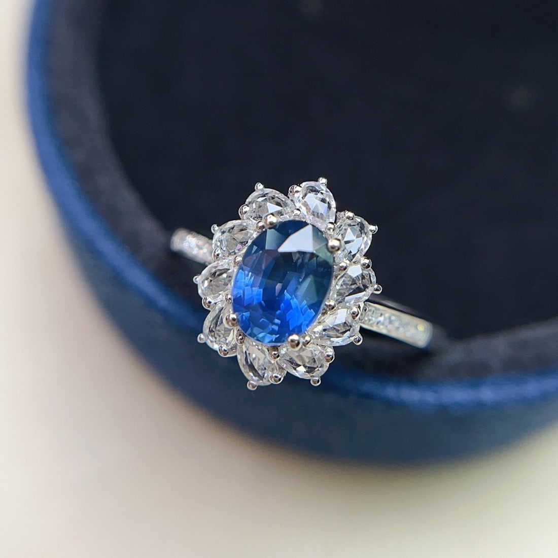14k Gold 1.00 Ct Natural Sapphire & Diamond & Sapphire Ring - 2