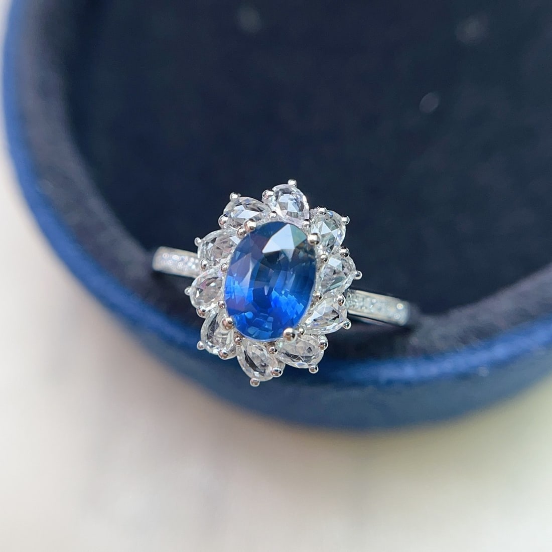 14k Gold 1.00 Ct Natural Sapphire & Diamond & Sapphire Ring - 6