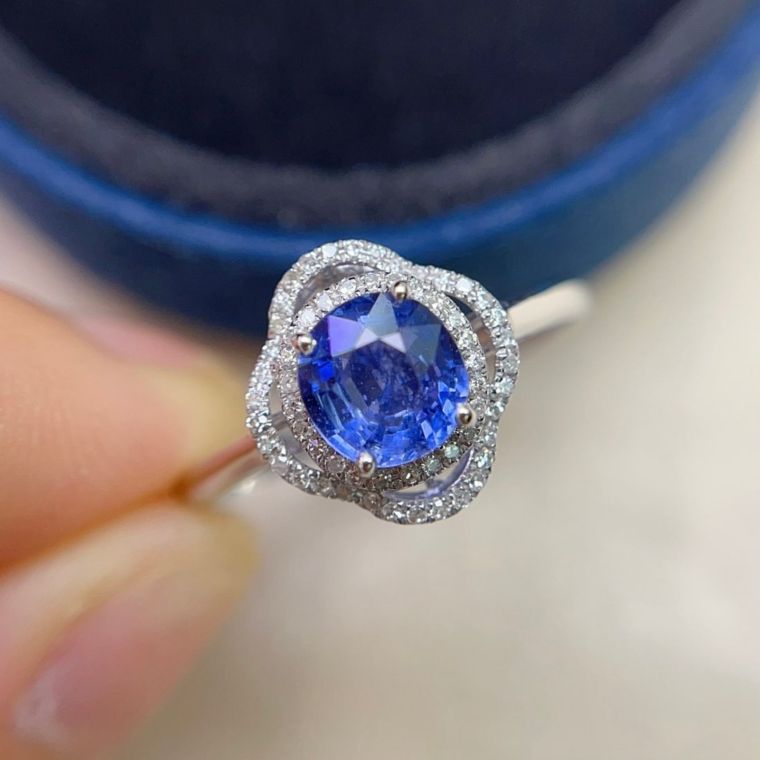 14k Gold 1.60 Ct Natural Sapphire & Diamond Ring - 4