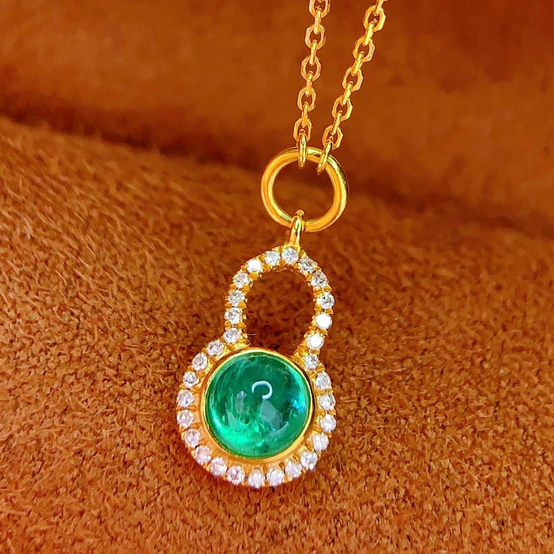 14k Gold 0.6 Ct Natural Emerald & Diamond Necklace - 2