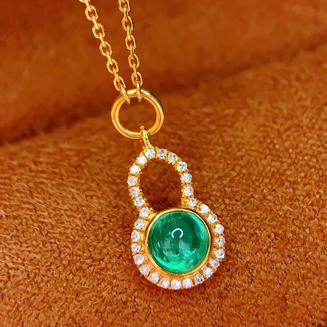 14k Gold 0.6 Ct Natural Emerald & Diamond Necklace - 5