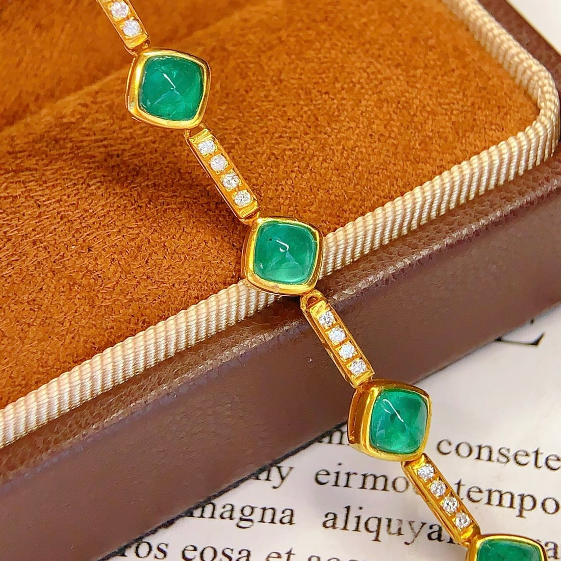 14k Gold 7.25 Ct Natural Emerald & Diamond Bracelet - 3