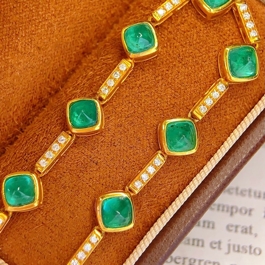 14k Gold 7.25 Ct Natural Emerald & Diamond Bracelet - 5