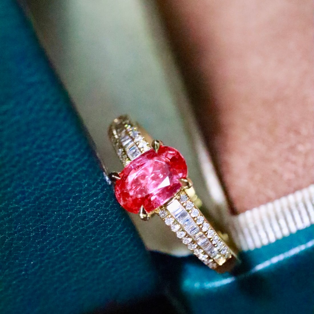 14k Gold 1.26 Ctw Natural Ruby & Diamond Ring - 3