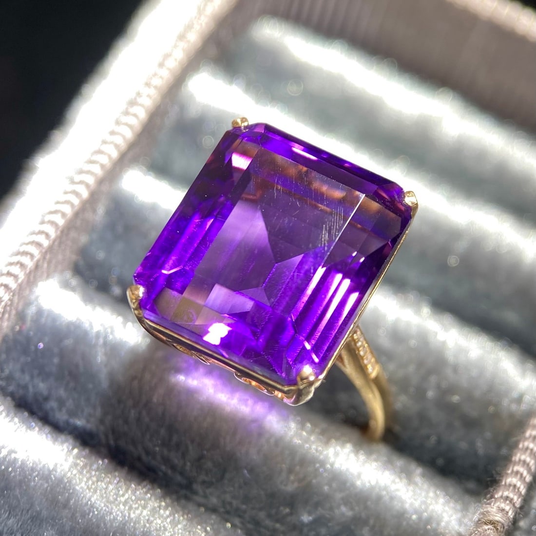 14k Gold 18.45 Ct Natural Amethyst & Diamond Ring - 2