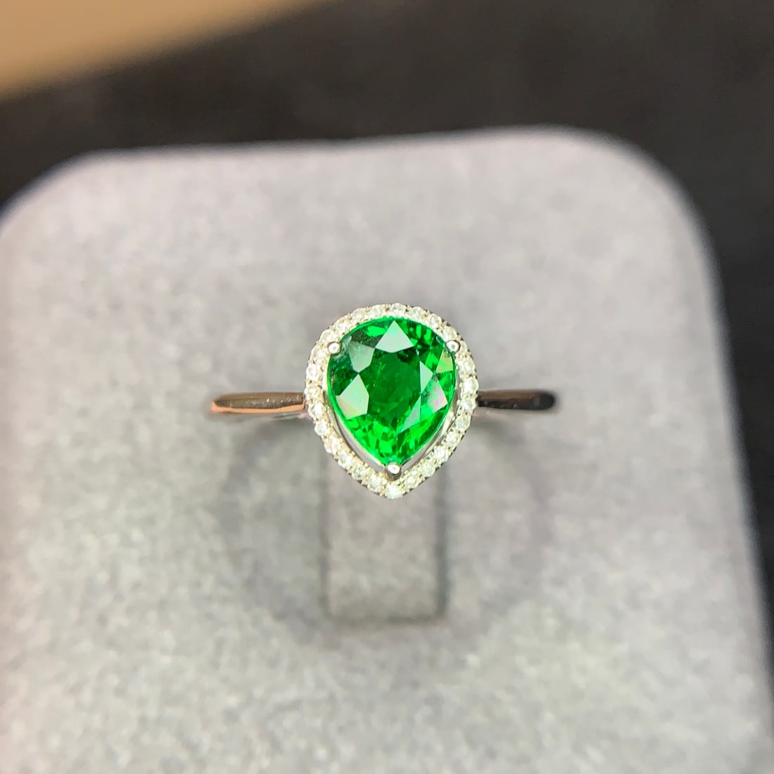 14k Gold 1.1 Ct Natural Tsavorite & Diamond Ring - 4