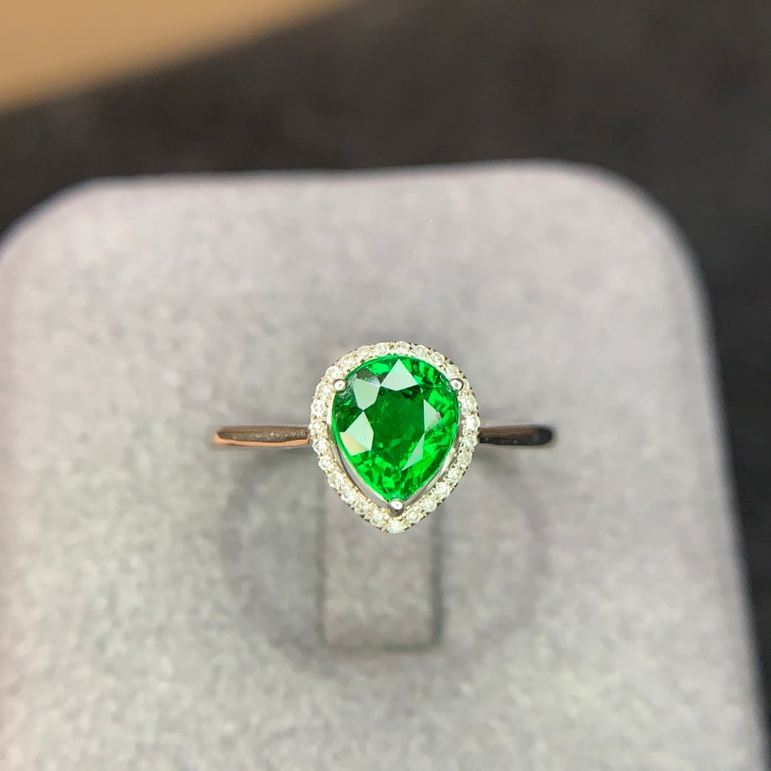 14k Gold 1.1 Ct Natural Tsavorite & Diamond Ring - 6