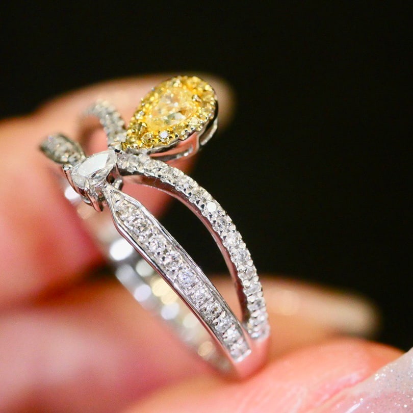14k Gold 0.45 Ctw Natural Yellow Diamond & Diamond Ring - 2