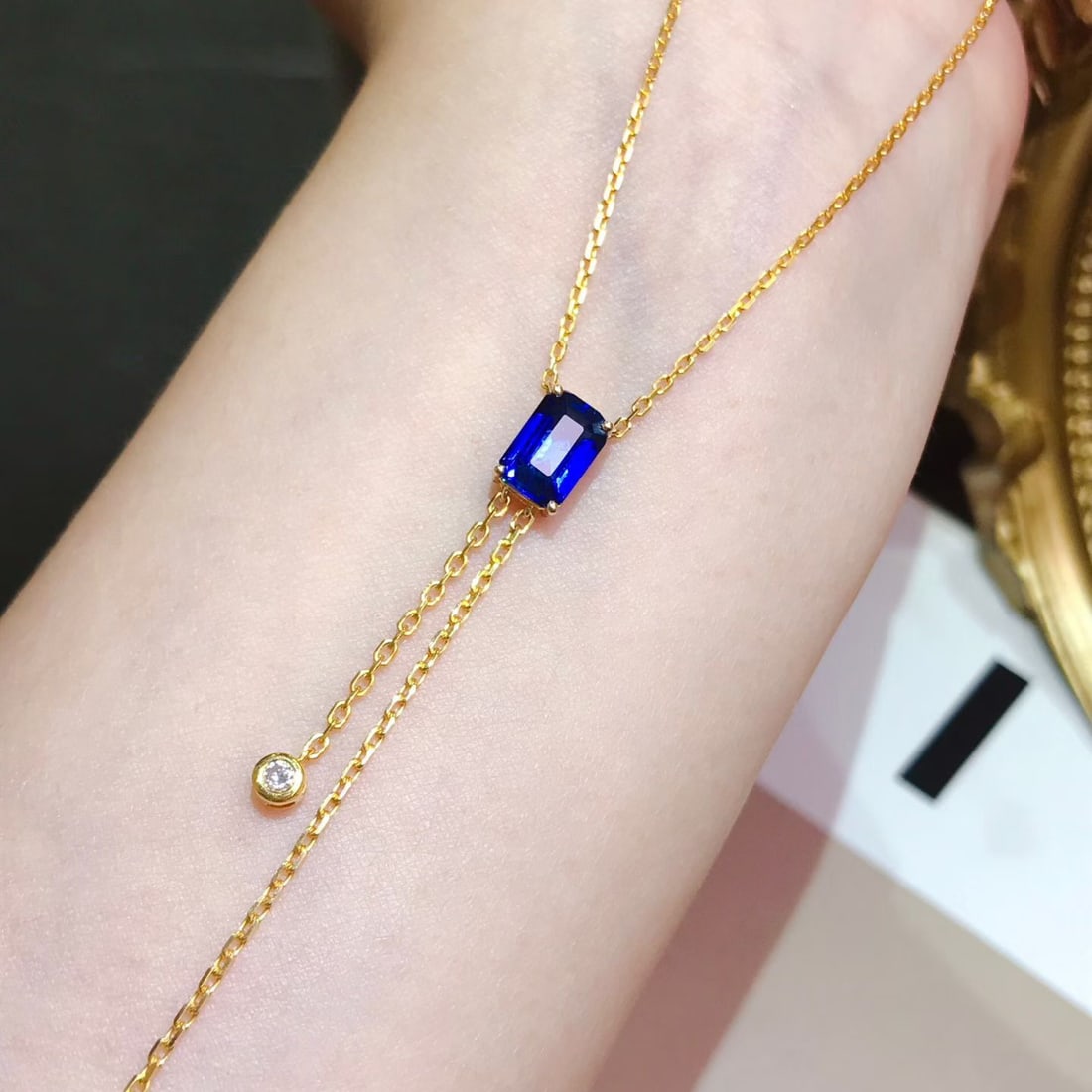14k Gold 1.36 Ct Vivid Blue Natural Sapphire & Diamond Necklace - 3