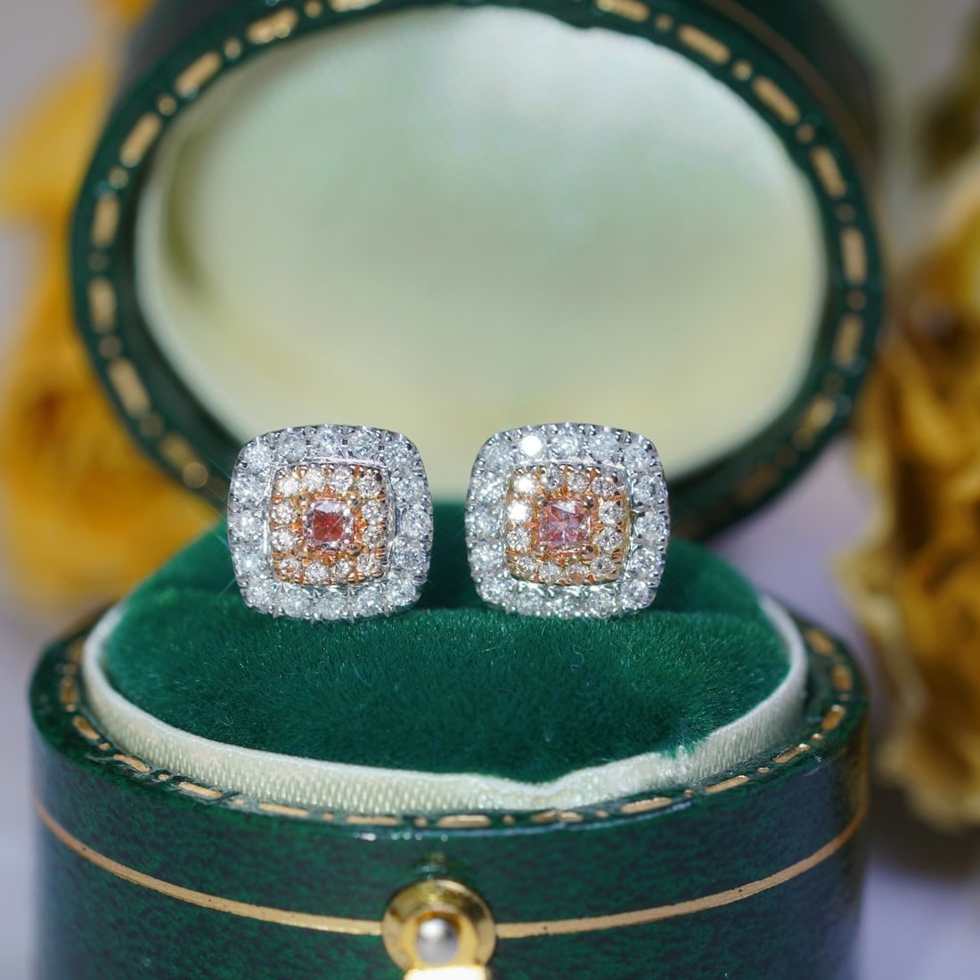 14k Gold 0.50 Ctw Natural Pink Diamond & Diamond Earrings - 4