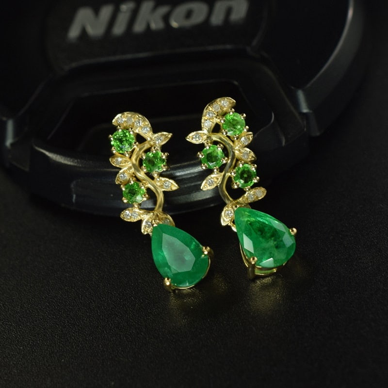 14k Gold 2.36 Ctw Natural Emerald & Tsavorite Earrings - 3