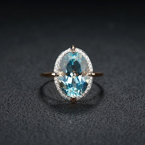 14k Gold 4.7 Ct Natural Aquamarine & Diamond Ring: Ref:231151022 // gold content:14k gold // ring size:7. 25us // // main gemstone:aquamarine // shape:oval // carat weight:4. 7ct // color:blue // treatment:natural // // adjacent gemstone 2 : diamond