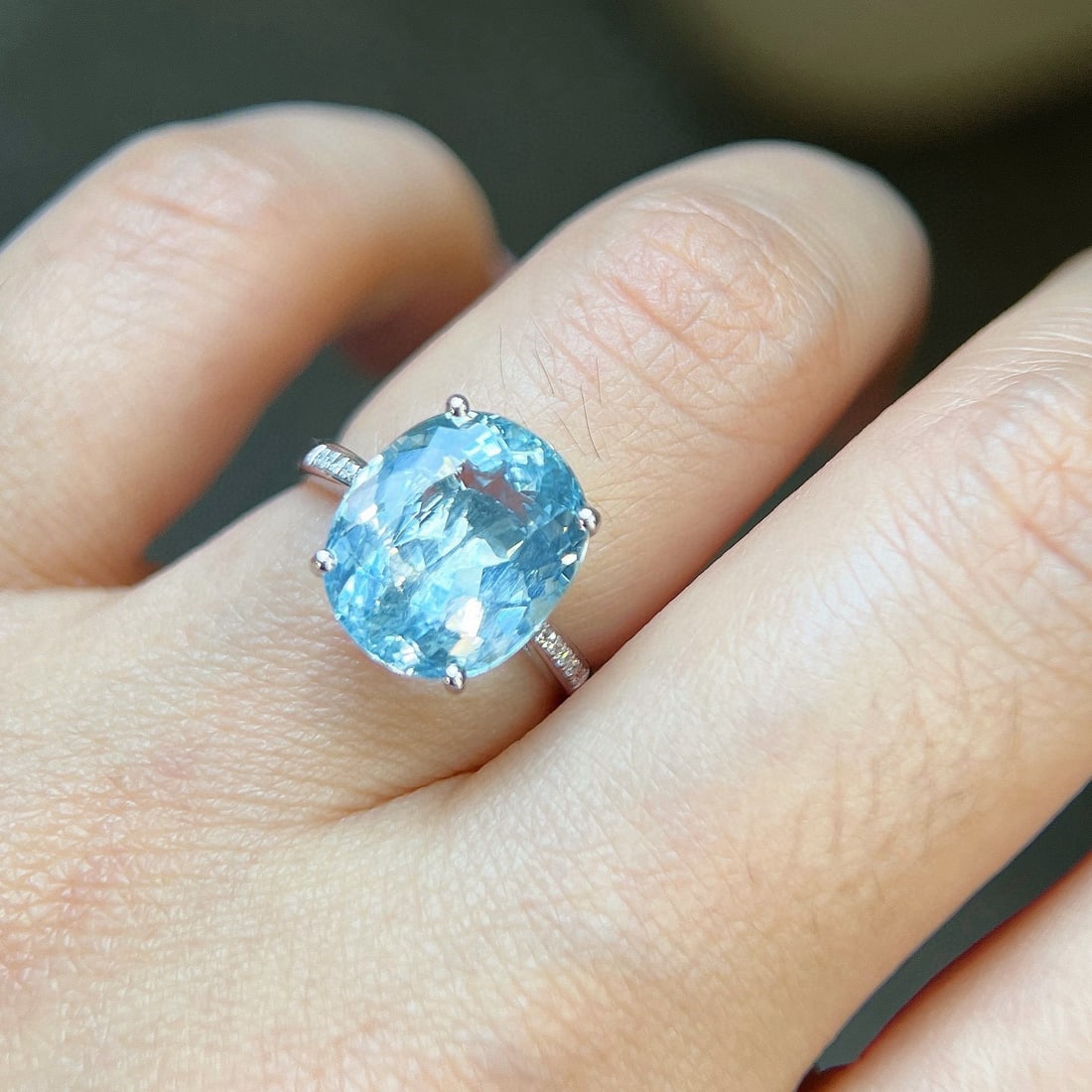 14k Gold 7.41 Ct Natural Aquamarine & Diamond Ring - 4