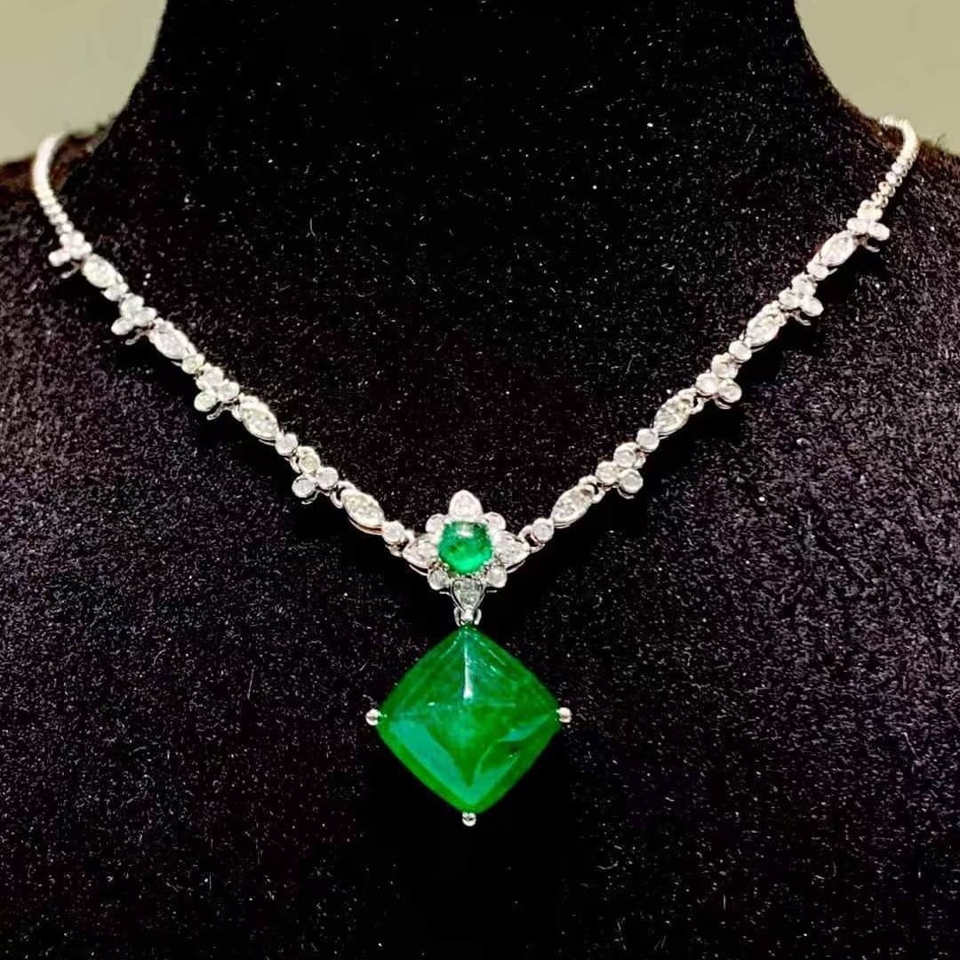 14k Gold 5.8 Ct Natural Emerald & Diamond Necklace - 5