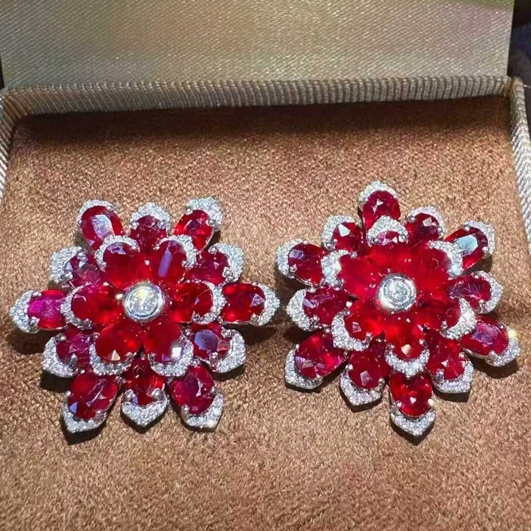 14k Gold 12.09 Ctw Natural Ruby & Diamond Earrings: Ref:231151081 // gold content:14k gold // main gemstone:ruby // shape:oval // carat weight:11. 45ct // color:red // treatment:natural // // adjacent gemstone 2 : diamond // shape:round // carat weight