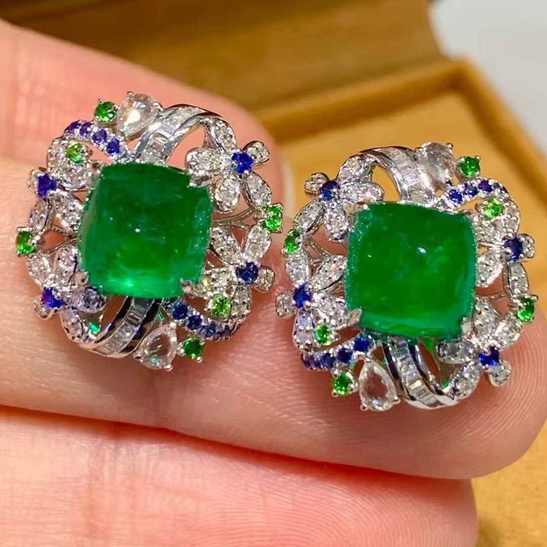 14k Gold 4.35 Ct Natural Emerald & Diamond Earrings - 2
