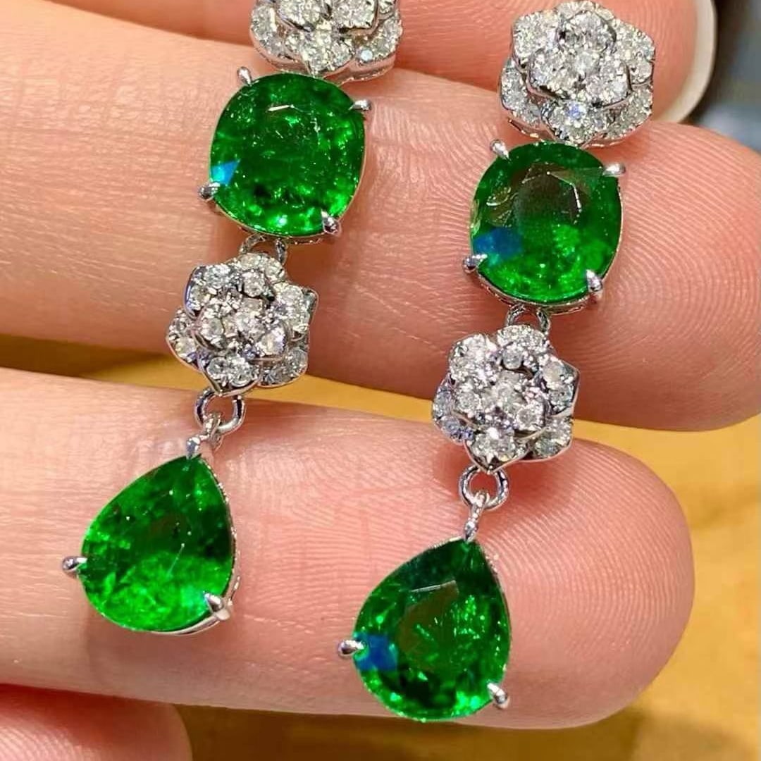14k Gold 5.05 Ct Natural Tsavorite & Diamond Earrings - 2