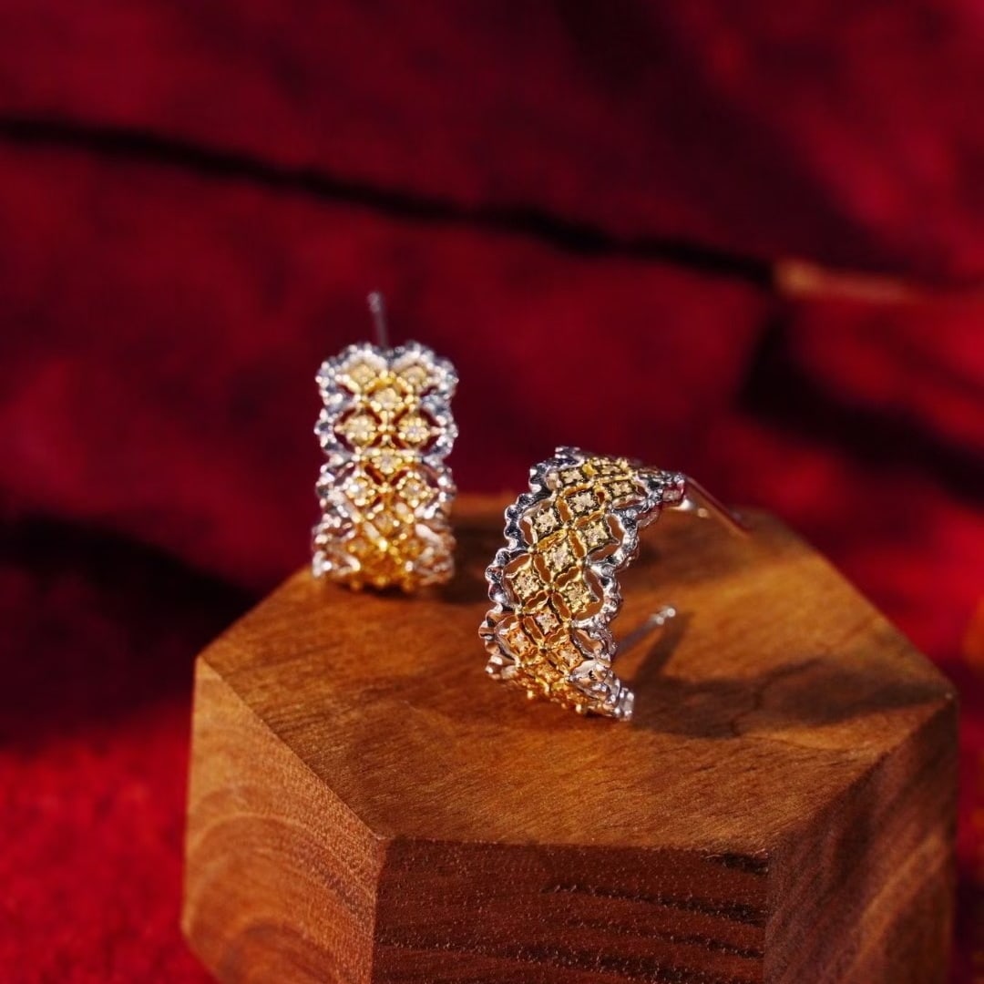 14k Gold 0.3 Ct Natural H Diamond Earrings: Ref:231151168 // gold content:14k gold // main gemstone:diamond // shape:round // carat weight:0. 3ct // clarity grade:vs-si // color:h // treatment:natural // cut grade:g // Low Estimate: 2400