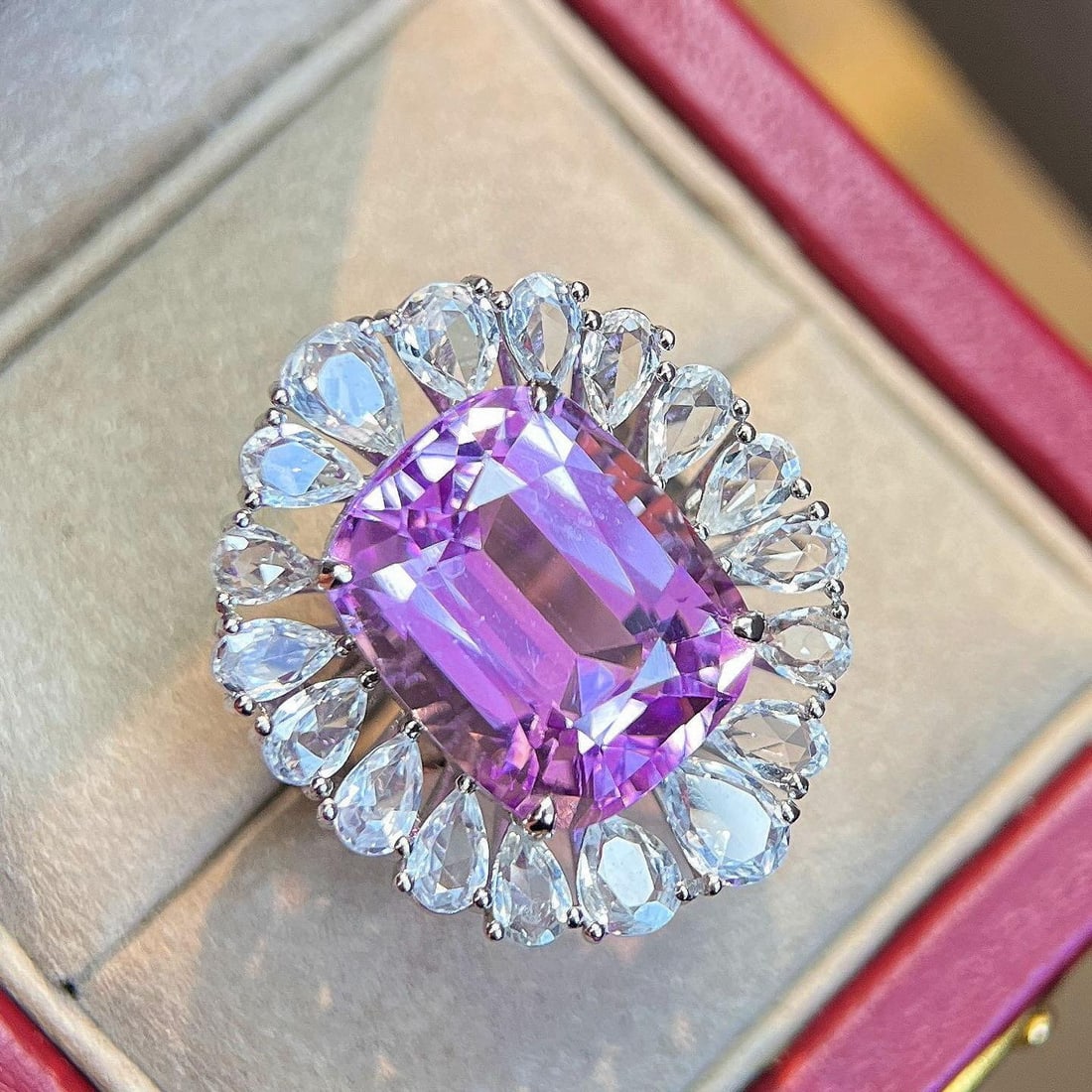 14k Gold 20.03 Ctw Natural Kunzite & Sapphire Ring: Ref:231151179 // gold content:14k gold // ring size:7. 25us // // main gemstone:kunzite // shape:cushion // carat weight:15. 3ct // color:purple // treatment:natural // // adjacent gemstone 2 : sapphi